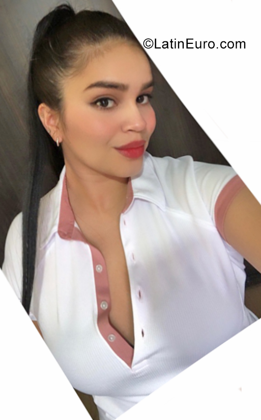 Date this delightful Colombia girl Angie from Bogota CO29273