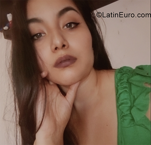 Date this fun Argentina girl Diana from Buenos Aires AR649