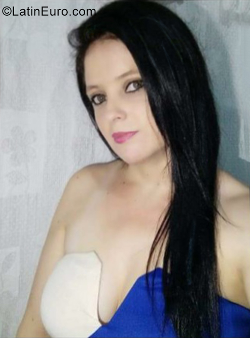 Date this passionate Colombia girl Jobana from Bogota CO29307