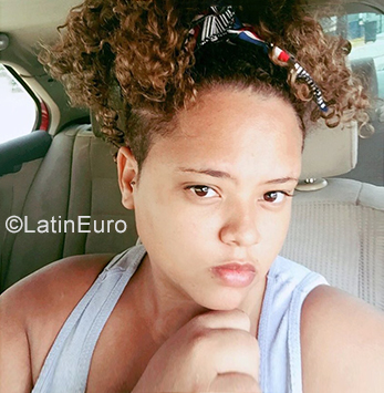 Date this passionate Dominican Republic girl Micary from Santo Domingo DO39284