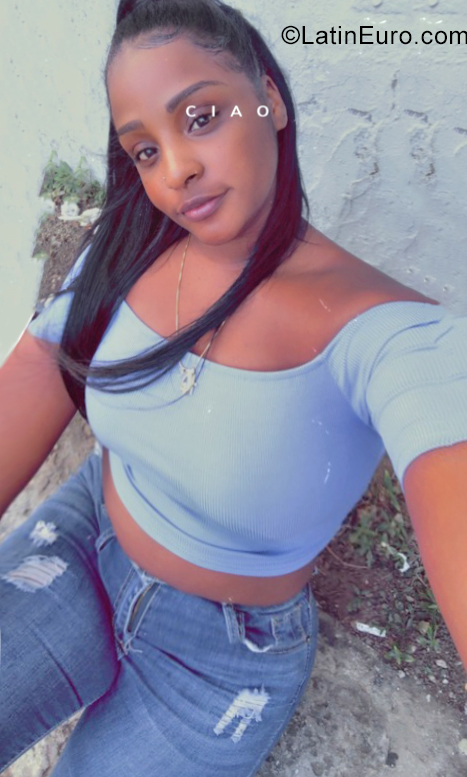 Date this voluptuous Dominican Republic girl Katherine from Puerto Plata DO39295