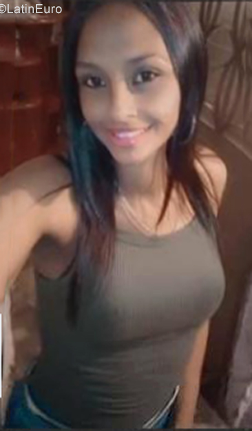 Date this delightful Venezuela girl Angely from Maracay VE3754