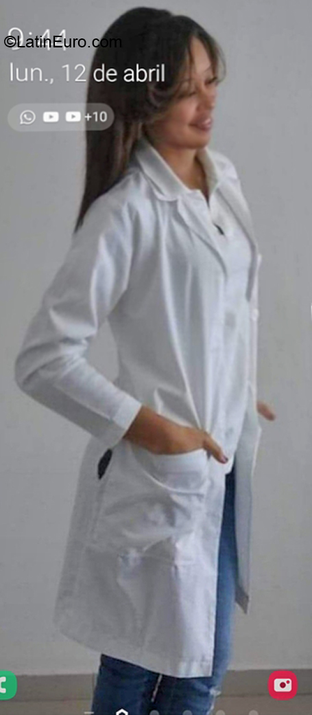 Date this attractive Dominican Republic girl Estefani from Puerto Plata DO39454