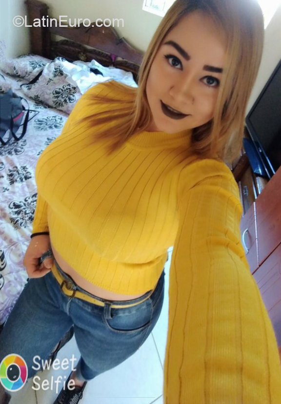 Date this young Colombia girl Mitchel from Medellin CO29632