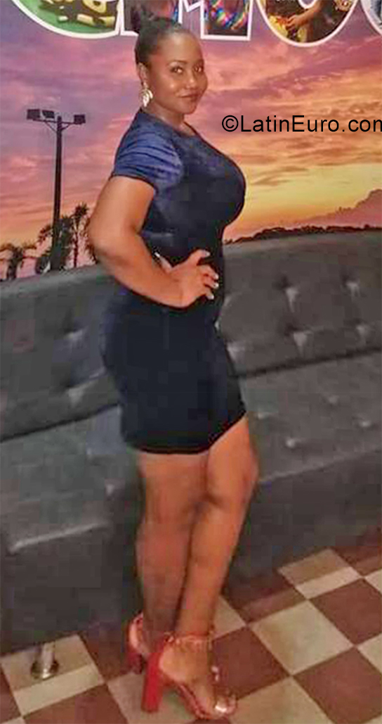 Date this sultry Colombia girl Subdery from Quibdo CO29661