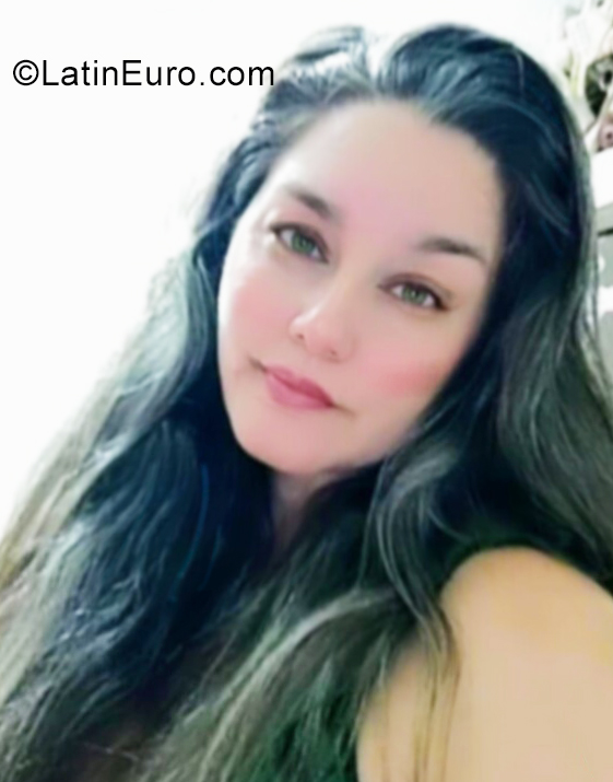 Date this exotic Colombia girl Lizeth from Cali CO29662