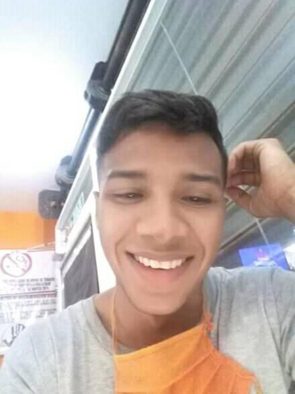 Date this funny Venezuela man Edys from Venezuela VE3807