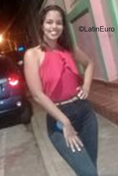 Date this stunning Venezuela girl Alexia from Guarico VE3847