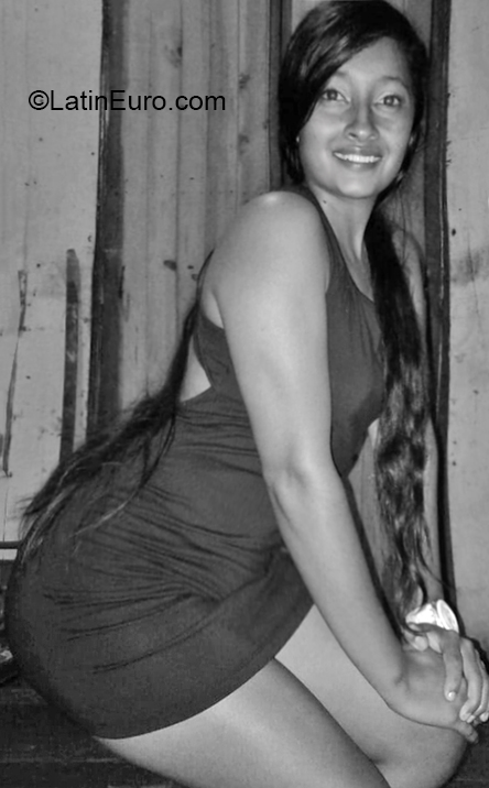 Date this sultry Colombia girl Maria Camila from Pereira CO29988