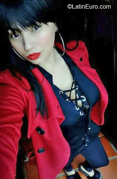 Date this beautiful Venezuela girl Lorena Mndez from Caracas VE3892