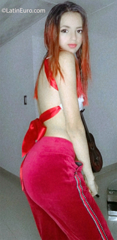 Date this tall Colombia girl Julissa from Popayan CO30086