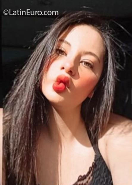 Date this sensual Colombia girl Karol Guzmn from Bogota CO30108