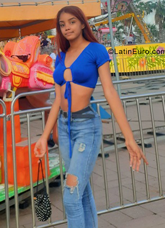 Date this fun Dominican Republic girl Susan from Santo Domingo DO40357