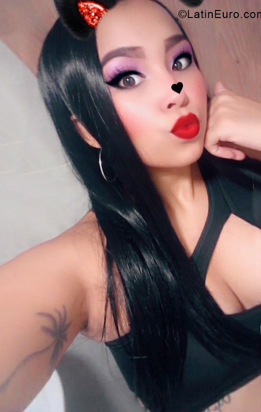 Date this foxy Colombia girl Graciela from Cali CO30256