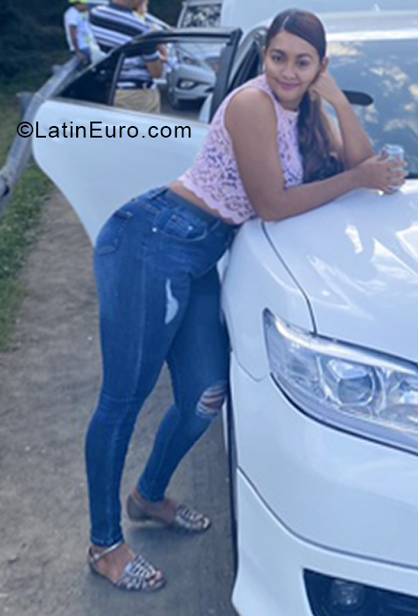 Date this sensual Dominican Republic girl July from Cotui DO40338
