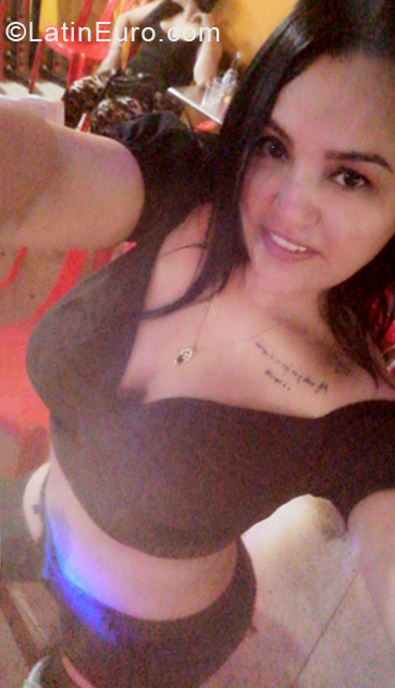 Date this voluptuous Colombia girl Judith from Medellin CO30209