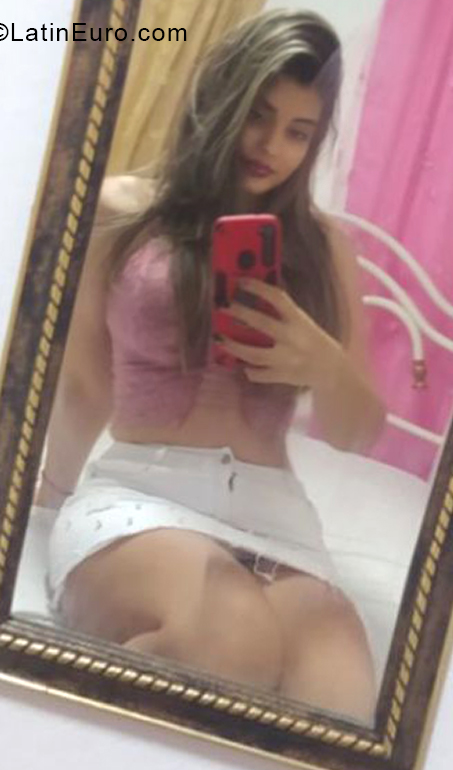 Date this tall Cuba girl Daniela gonzale from Habana CU778