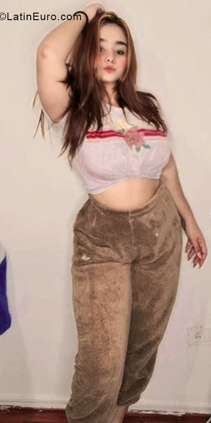 Date this athletic Chile girl Ceiymar from Santiago CL269
