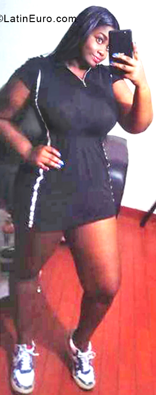 Date this delightful Colombia girl Danna from Cali CO30797