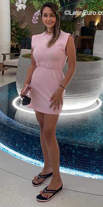 Date this charming Colombia girl Jules from Medellin CO30265