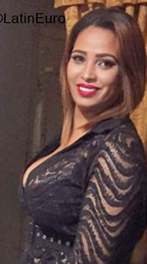 Date this sultry Dominican Republic girl Leidy laura from Santo Domingo DO39866