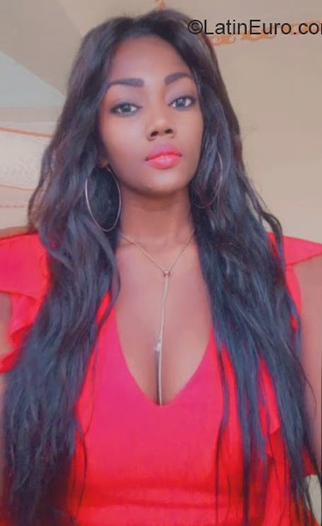 Date this exotic Dominican Republic girl Yasauri from La Romana DO39984