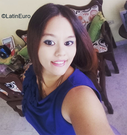 Date this lovely Dominican Republic girl Desire from Santo Domingo DO39985