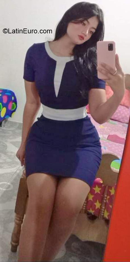 Date this sultry Colombia girl Thalia from Cucuta CO30515