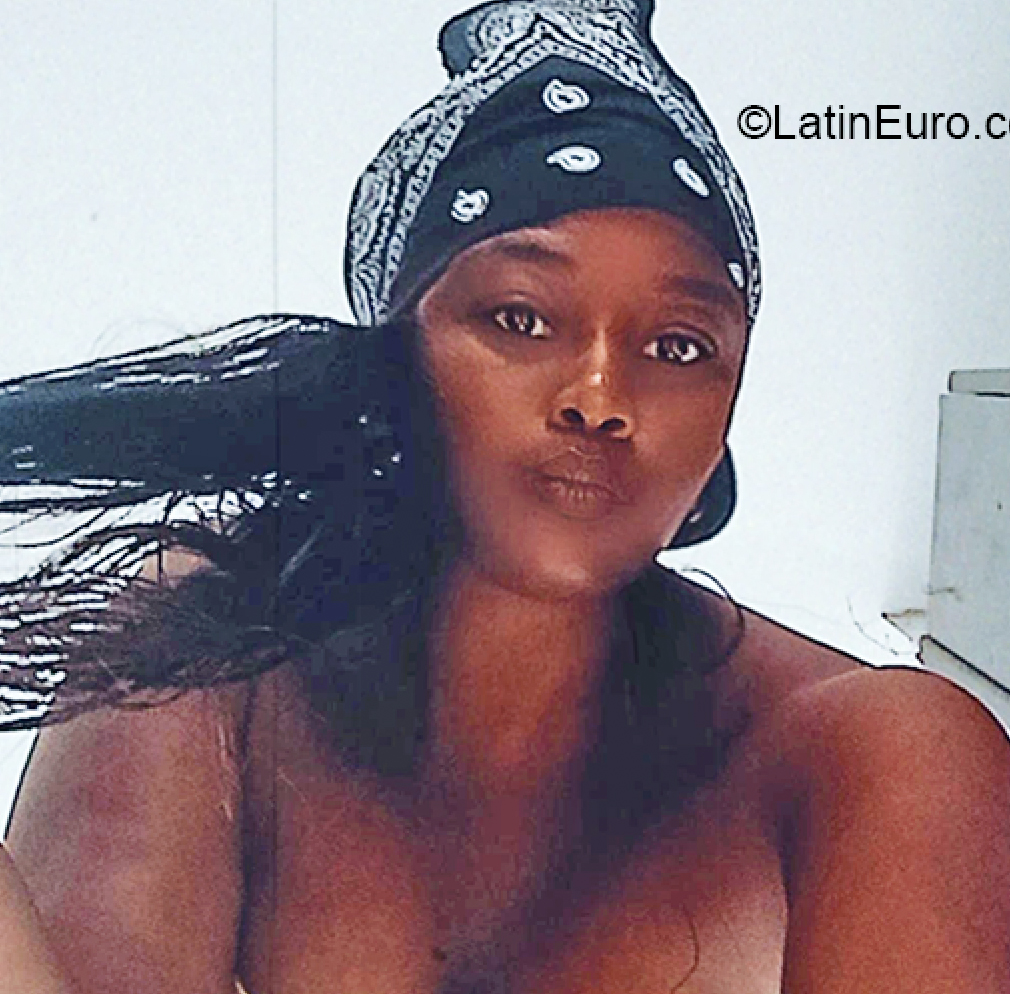Date this charming Colombia girl Maria from Cali CO30525