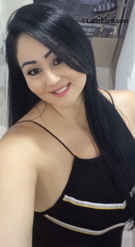 Date this stunning Colombia girl Ginita garca from Barranquilla CO30548