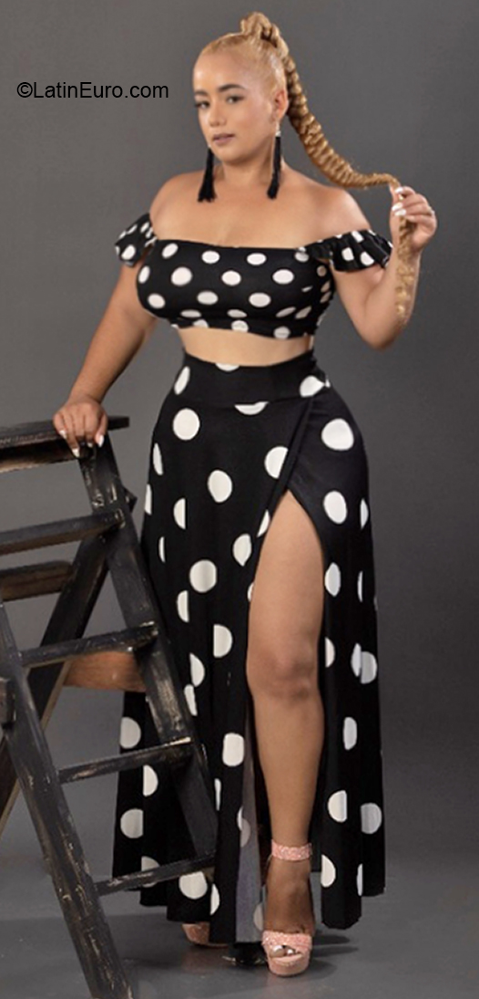 Date this charming Dominican Republic girl Massiel from Puerto Plata DO40022
