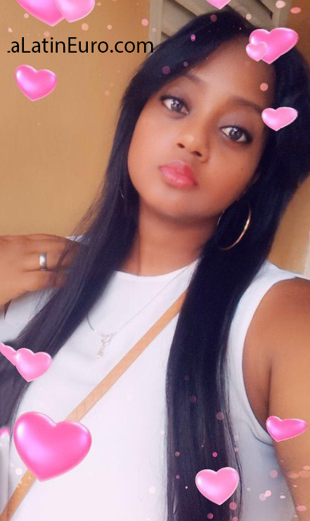 Date this beautiful Dominican Republic girl Nersy from Santo Domingo DO40029