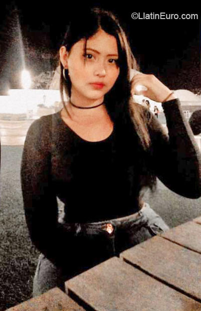 Date this hot Costa Rica girl Ana Carolina from San Jose CR475