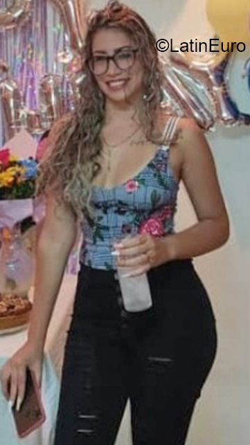 Date this good-looking Venezuela girl Fabiola from Caracas VE4010