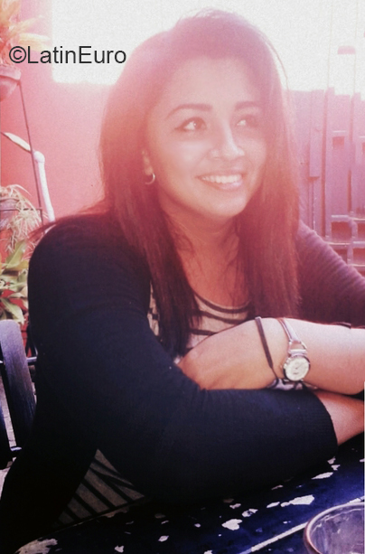 Date this tall Nicaragua girl Anyoleth from Managua NI289