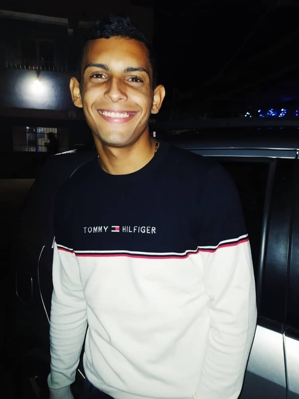 Date this georgeous Venezuela man Maikel from Caracas VE4037