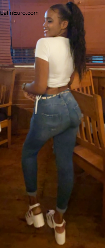 Date this cute Dominican Republic girl Yomairy from San Pedro de Macoris DO40145