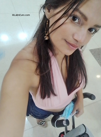 Date this voluptuous Colombia girl Paola from Villavicencio CO30740