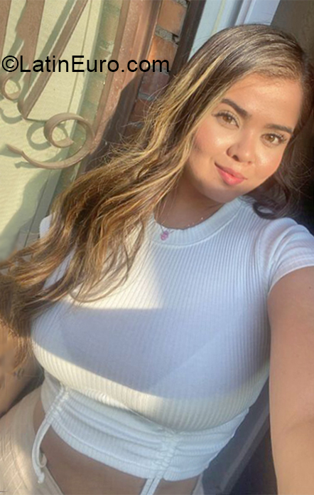 Date this hard body Italy girl Aria from Roma IT357