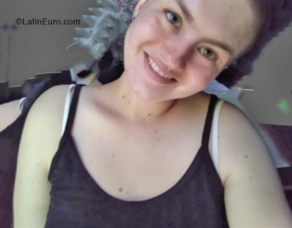 Date this funny Brazil girl Lyla from Santa Catarina BR11471