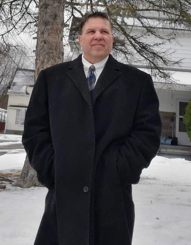 Date this nice looking United States man Joseph from Dickson City US21455