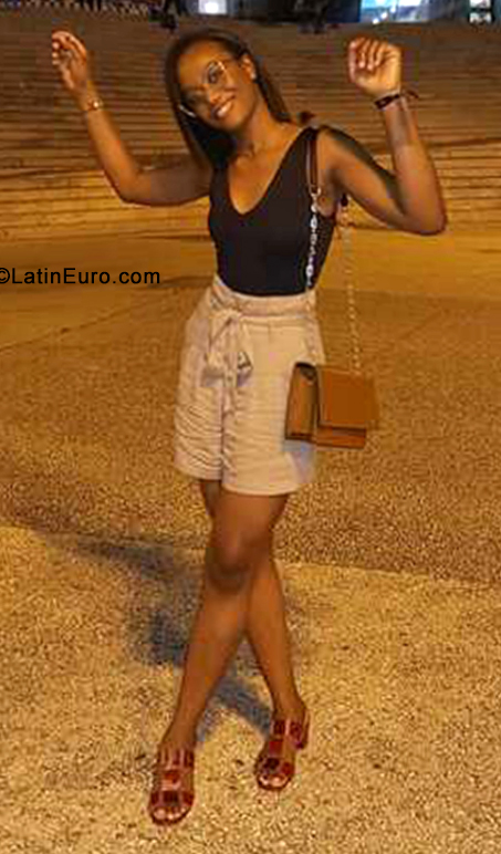 Date this gorgeous Portugal girl Tiagia from Lisbon PT102