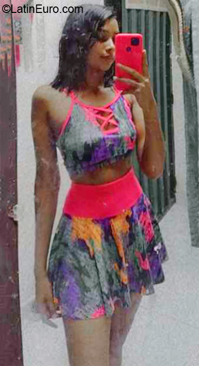 Date this exotic Colombia girl Camila from Yondo CO30940