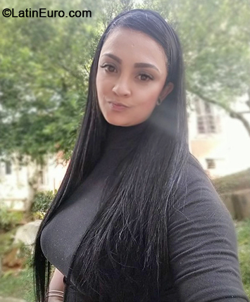 Date this funny Colombia girl KAREN from Medellin CO30982