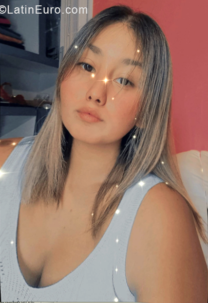 Date this beautiful Argentina girl Mariana from Buenos Aires AR812