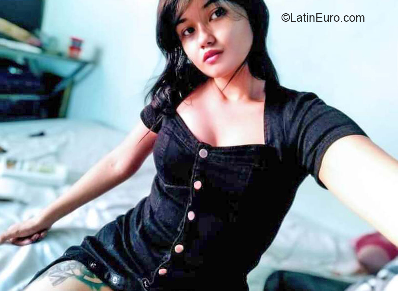 Date this hot Colombia girl Hilda from Bucaramanga CO31031