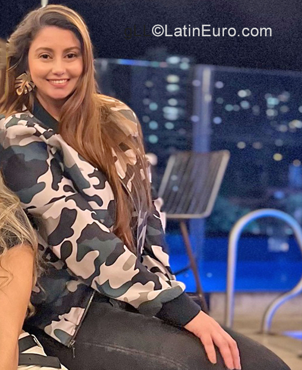 Date this athletic Colombia girl Paula from Medellin CO31111