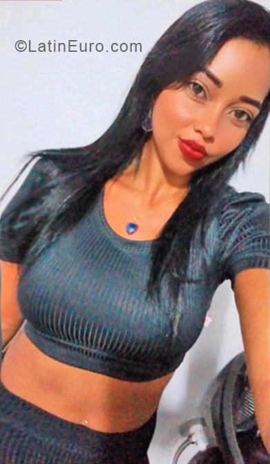 Date this gorgeous Brazil girl Marielly from Belem BR11561
