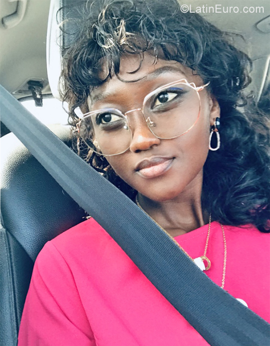 Date this lovely Angola girl Joana from Luanda AO96