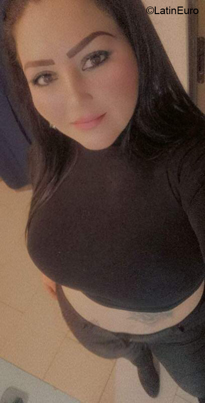 Date this sensual Chile girl Jennifer from Santiago CL302